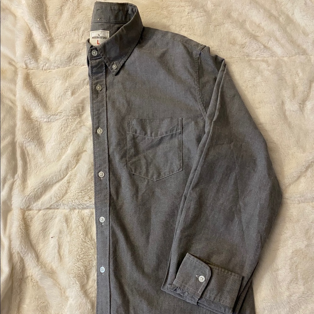 Gap button down shirt